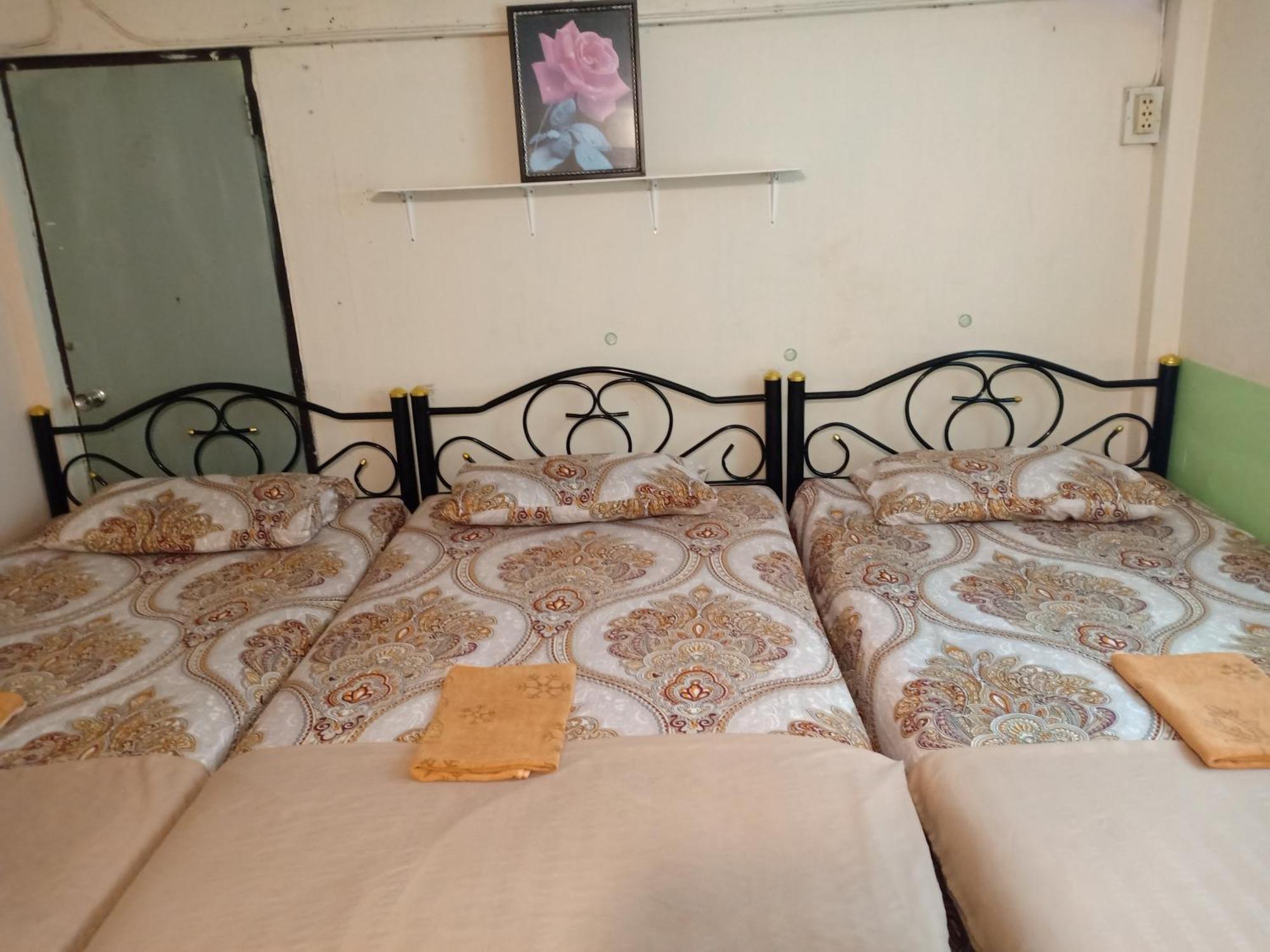 Baanchaokoh Homestay Kanchanaburi City Exteriör bild