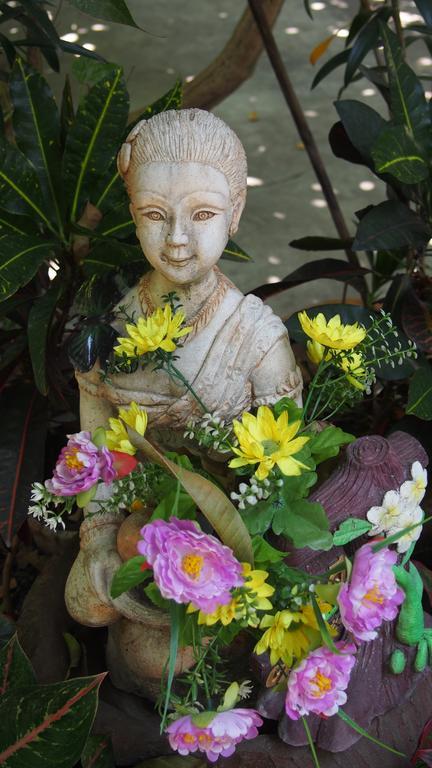 Baanchaokoh Homestay Kanchanaburi City Exteriör bild