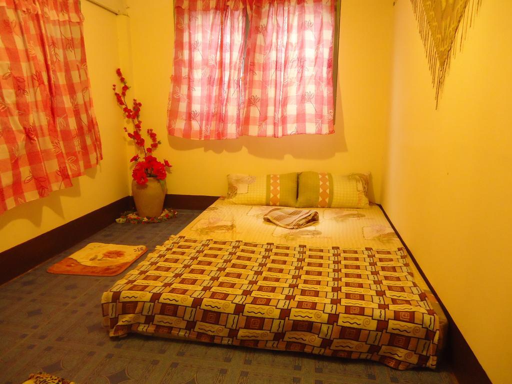 Baanchaokoh Homestay Kanchanaburi City Exteriör bild